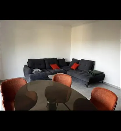 公寓 Spacieux, Proche Centre Ville.